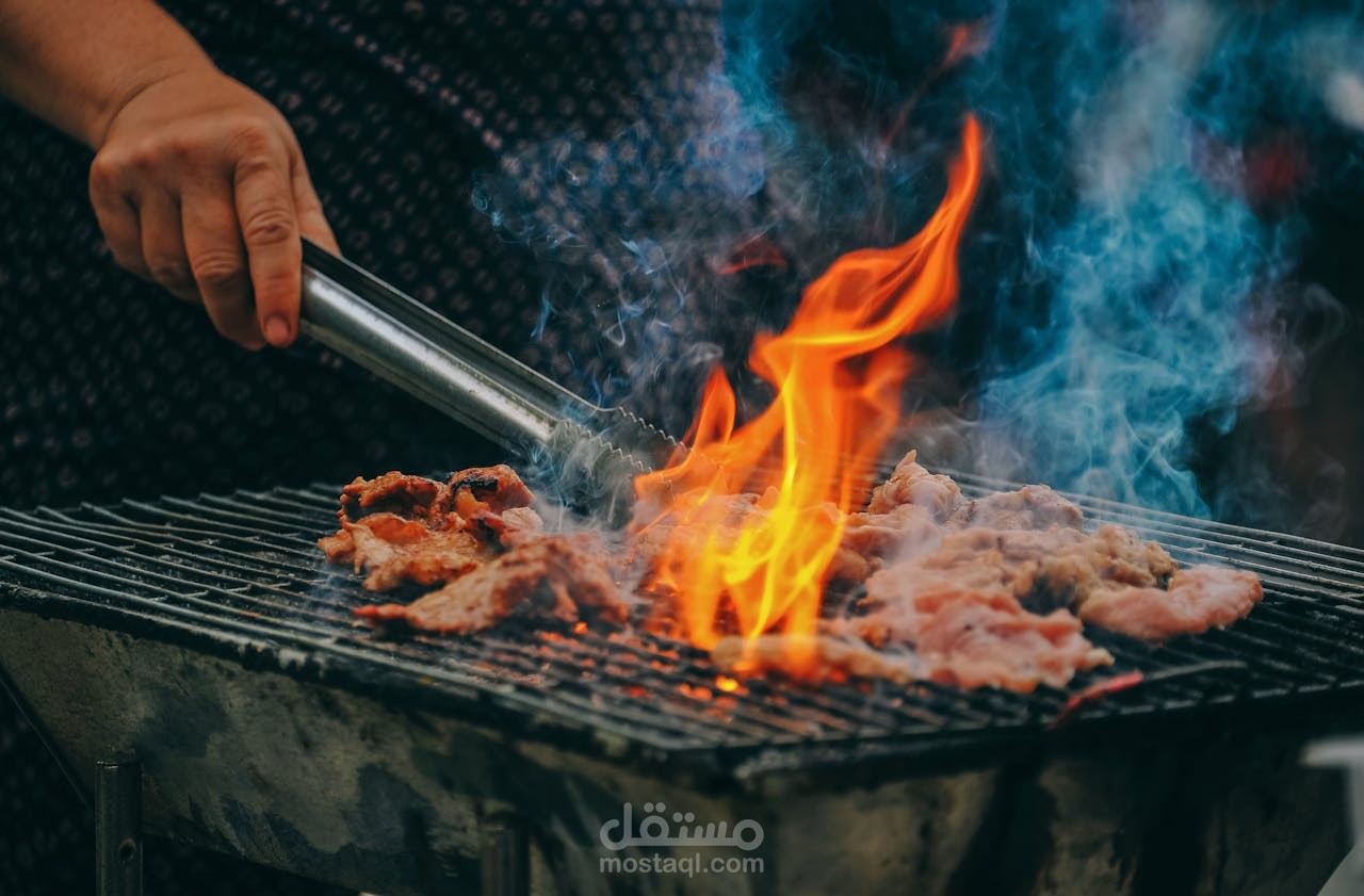 مونتاج فيديو احترافي لمطعم كلاودز