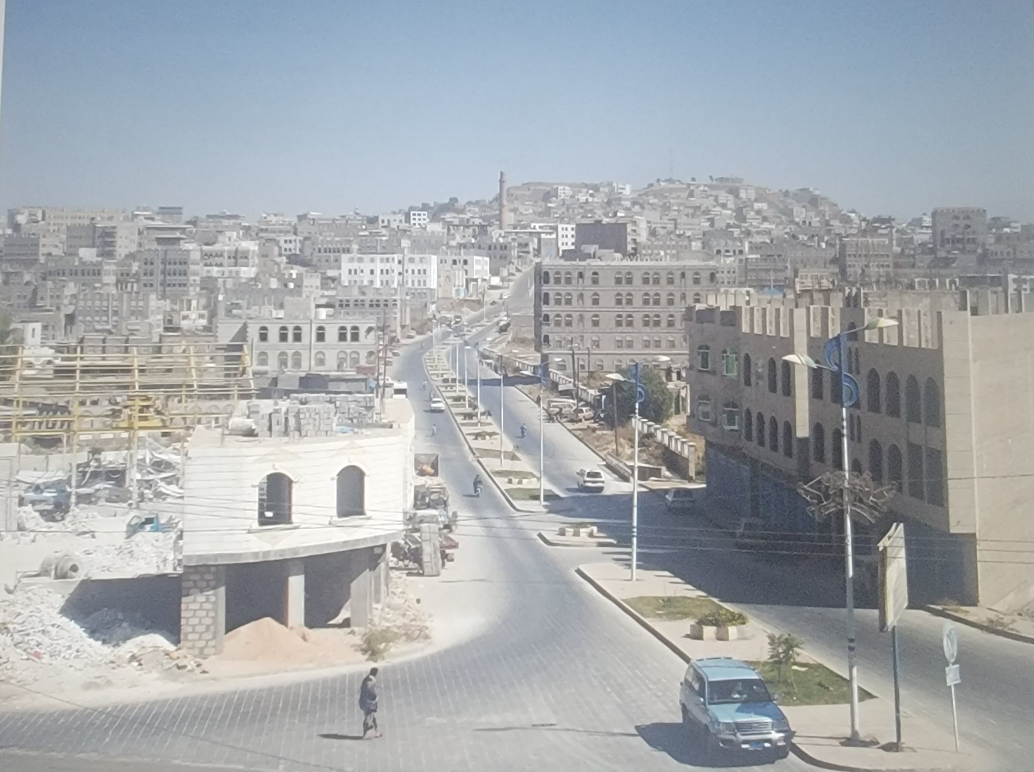 ضابط مشاريع الطرق ورصف المدن