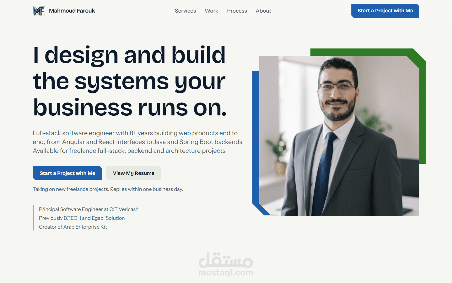 موقع بورتفوليو احترافي بـ Next.js وReact مع اختبارات آلية