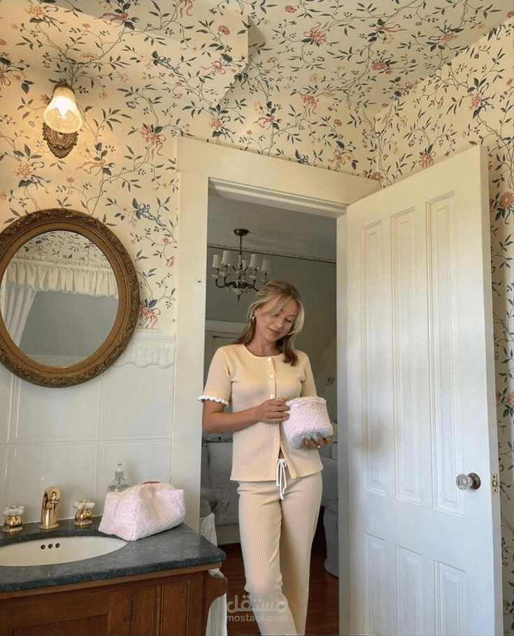 تحويل صور الملابس إلى صور احترافية على موديل باستخدام الذكاء الاصطناعي