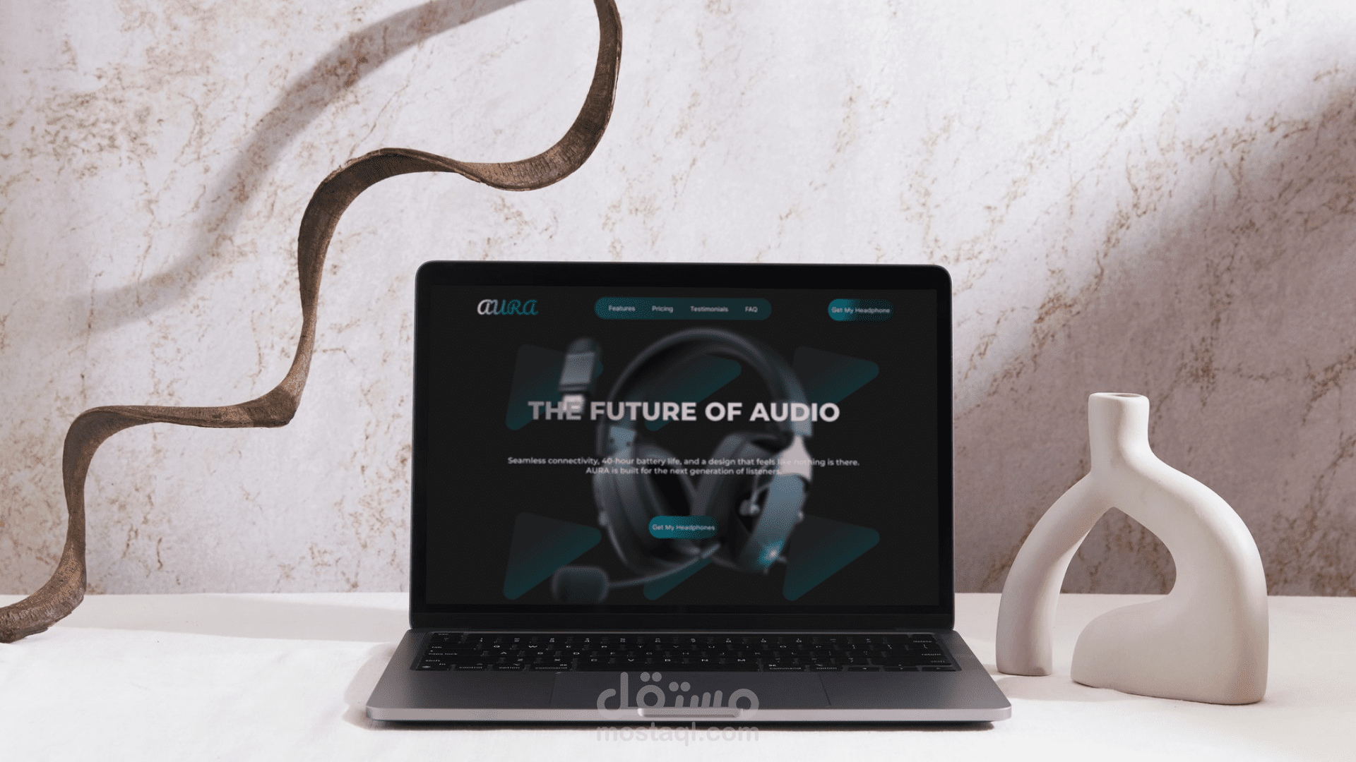 تصميم واجهة موقع (Landing Page) احترافية لسماعات بلوتوث AURA