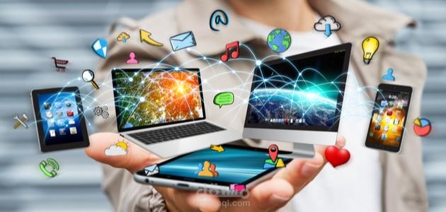 دور الإعلام الرقمي في تشكيل وعي الشباب العربي: دراسة تحليلية مختصرة حول التأثيرات الإيجابية والتحديات المعاصره