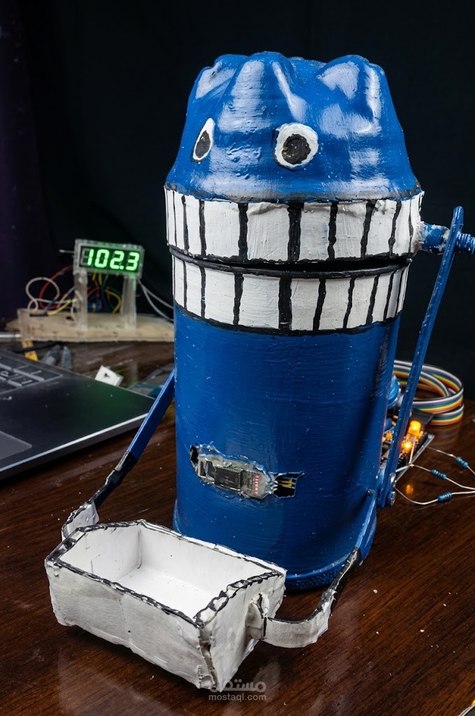 الروبوت الجائع(Hungry Robot)