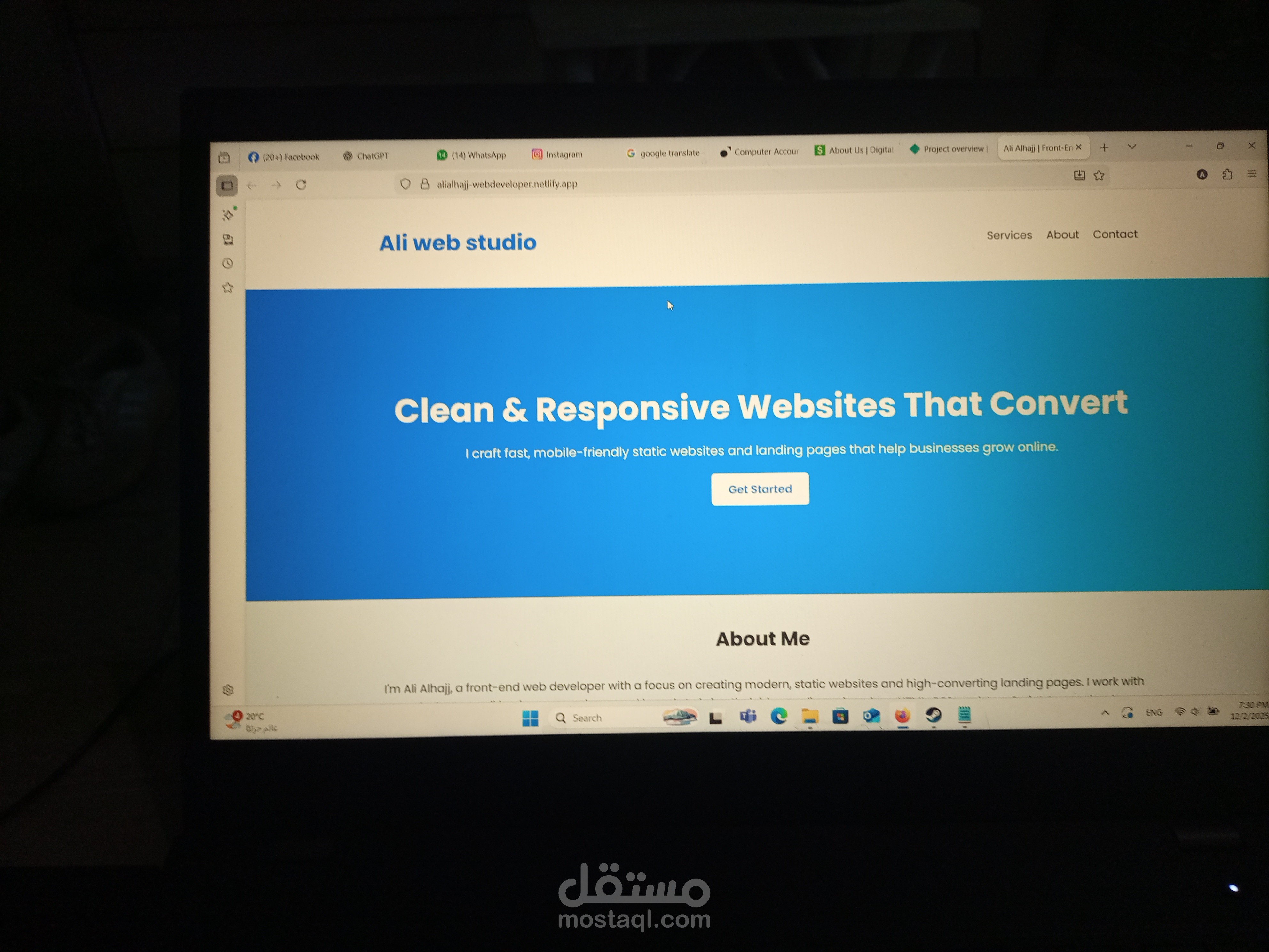 صفحة هبوط لتقديم خدمات برمجة ويب
