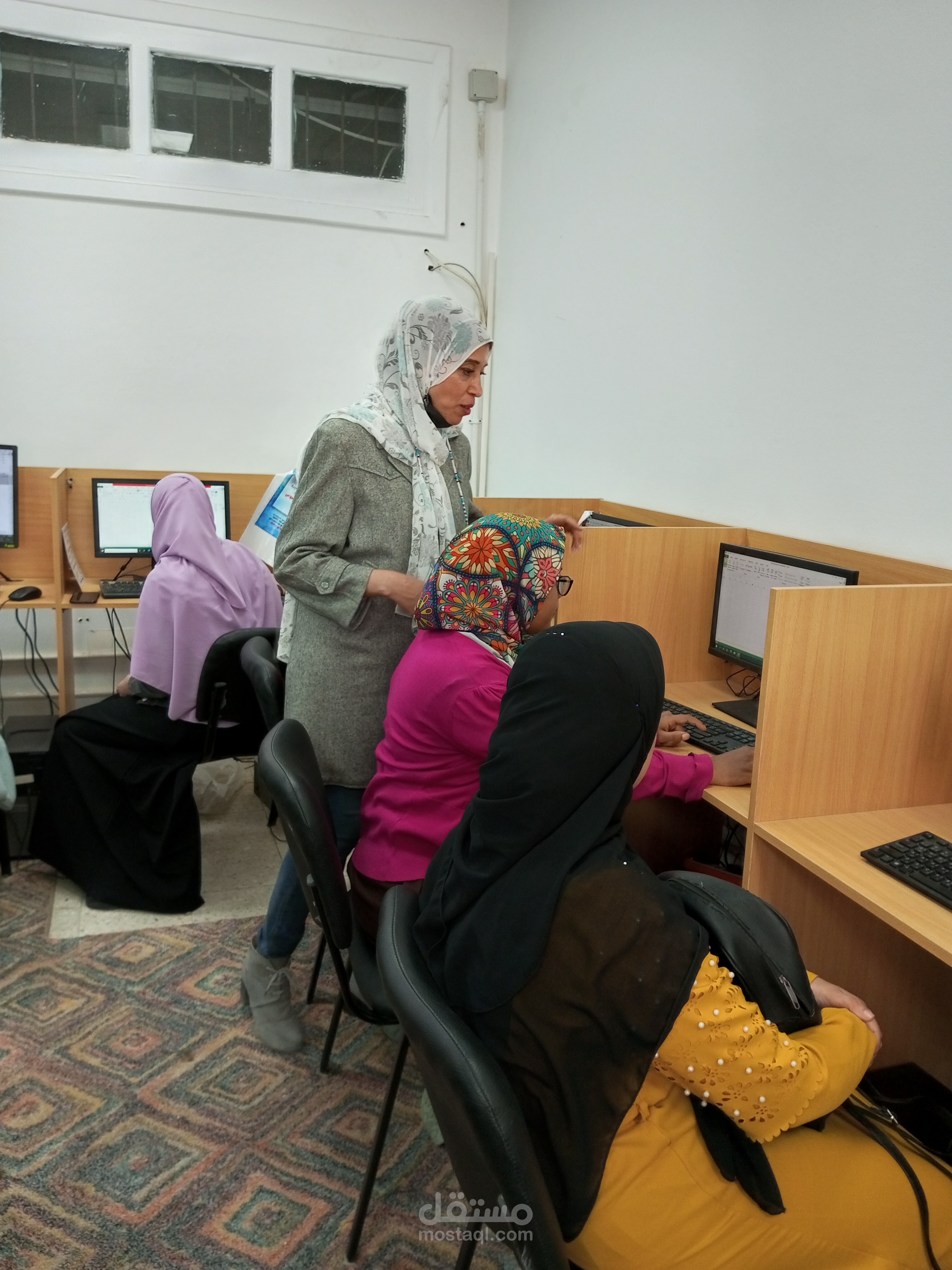 تدريب احترافي على مايكروسوفت ورد وبوربوينت: أتقن إنشاء الوثائق المهنية وعروض تقديمية محترفة ووفر وقتك في جامعة الأزهر