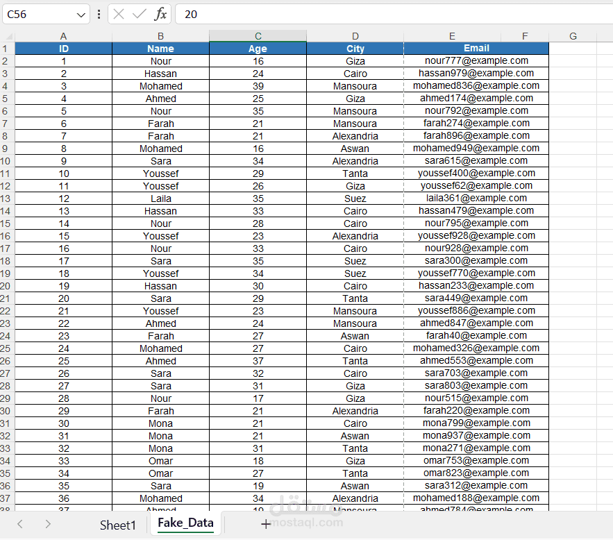 تحليل بيانات العملاء وإنشاء تقارير ديناميكية باستخدام Excel (بيانات وهمية)