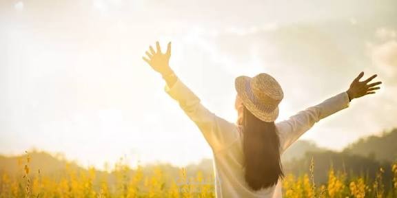 أهمية العادات الصحية اليومية في تحسين جودة الحياة
