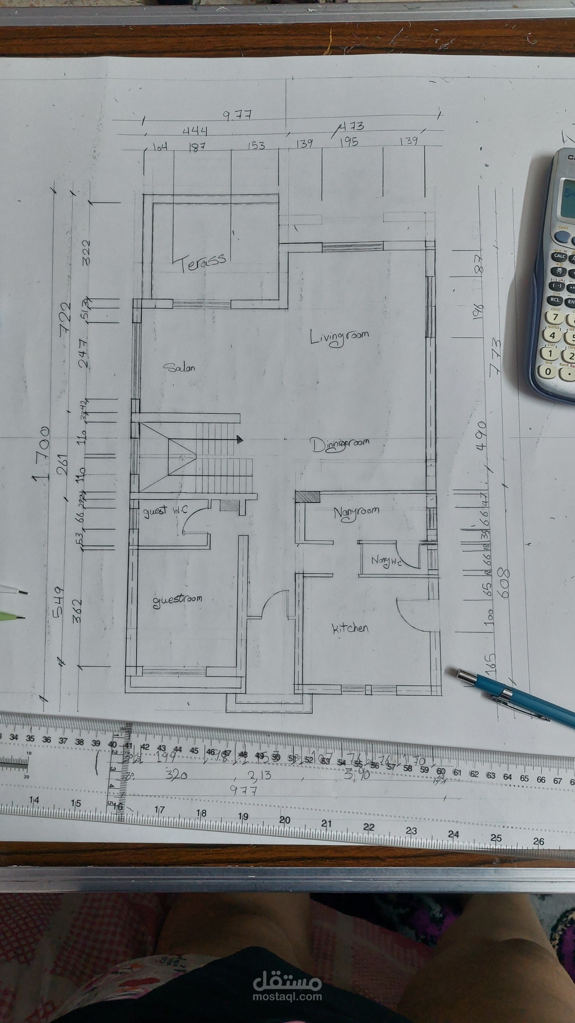 المعهد العالي للفنون التطبيقيه