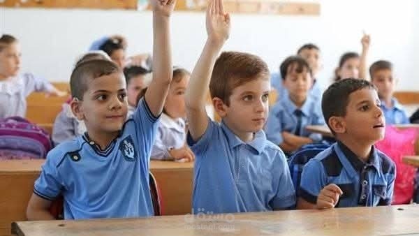 أول يوم في الإعدادية: بين الغربة والفوضى الدراسية