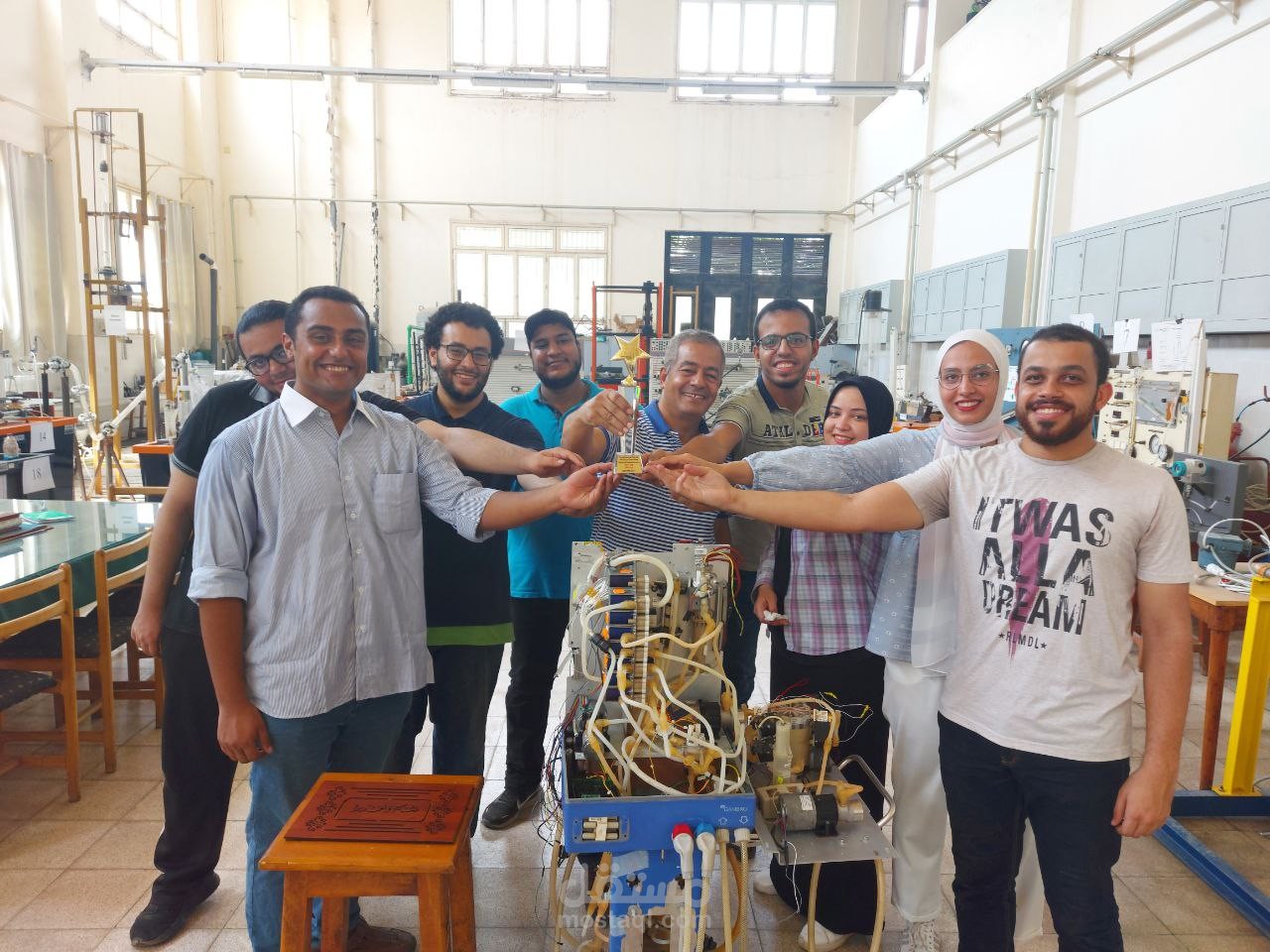 أول موديل طبي شبه مكتمل لجهاز غسيل الكيِلة   (Hemodialysis Machine) بالأسكندرية مصر