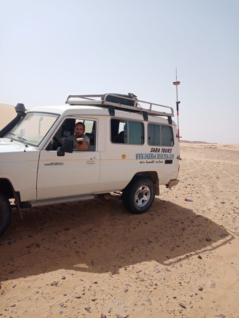 خدمات الرفع المساحي الهندسي وإعداد المخططات التنفيذية  تنفيذ أعمال مساحية متكاملة باستخدام GPS والدرون