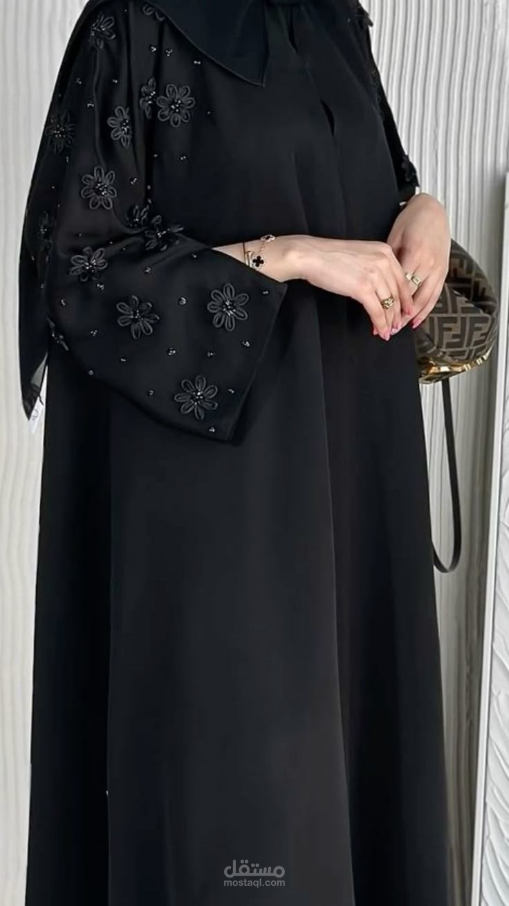 عمل Reels لاسواق الدوحة للعبايات