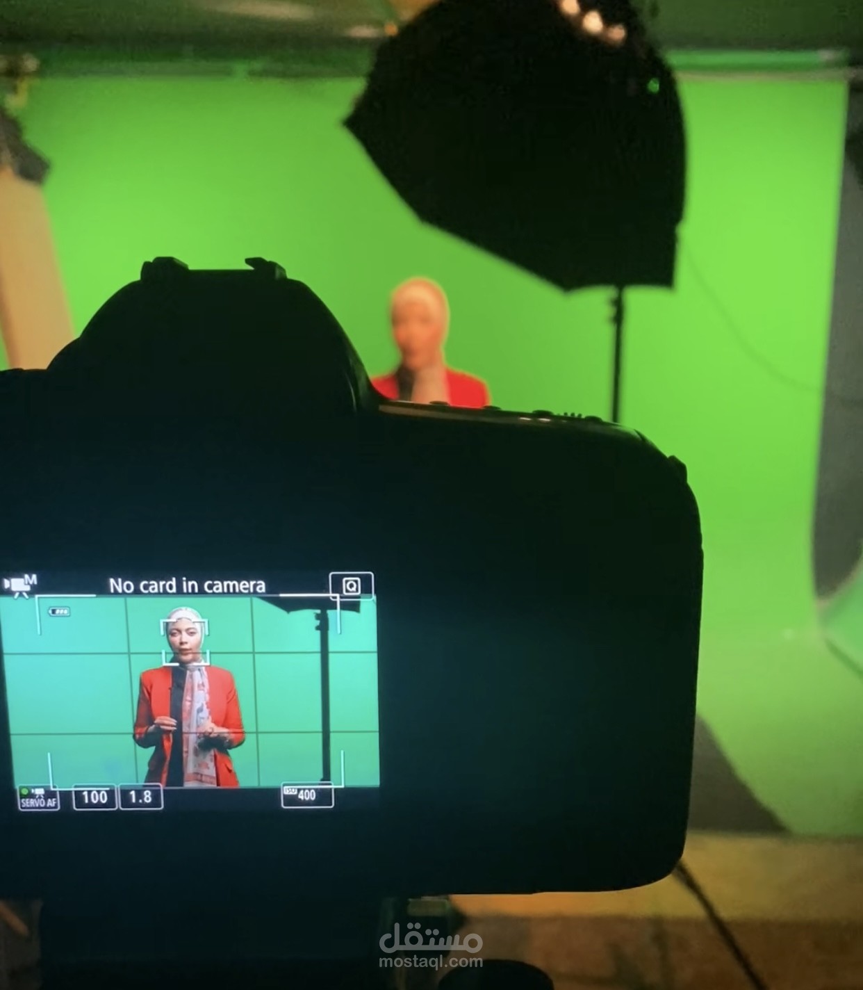 فويس اوفر مع العديد من الاماكن و تقديم الفيديوهات