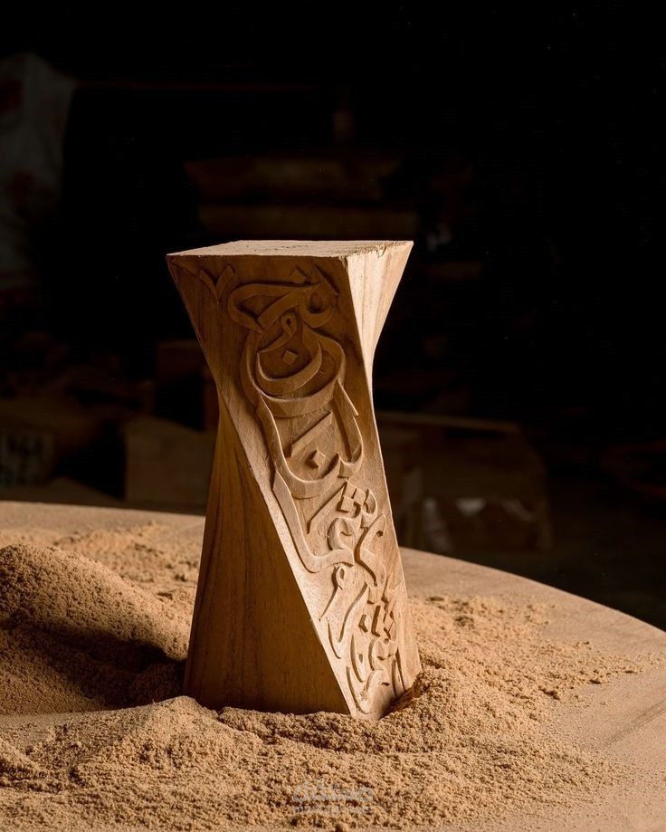 تصميم وتحويل الزخارف المعقدة لإنتاج الـ CNC (Vectorization & Woodworking Design)