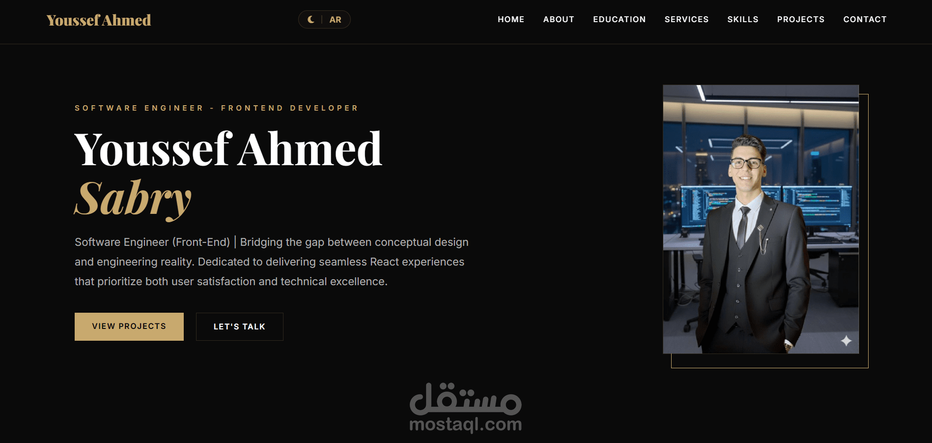 موقع معرض أعمال متجاوب بالكامل باستخدام HTML5 و CSS3 و JavaScript