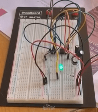 Capacitor–Timer Based Blinking LED Circuit
