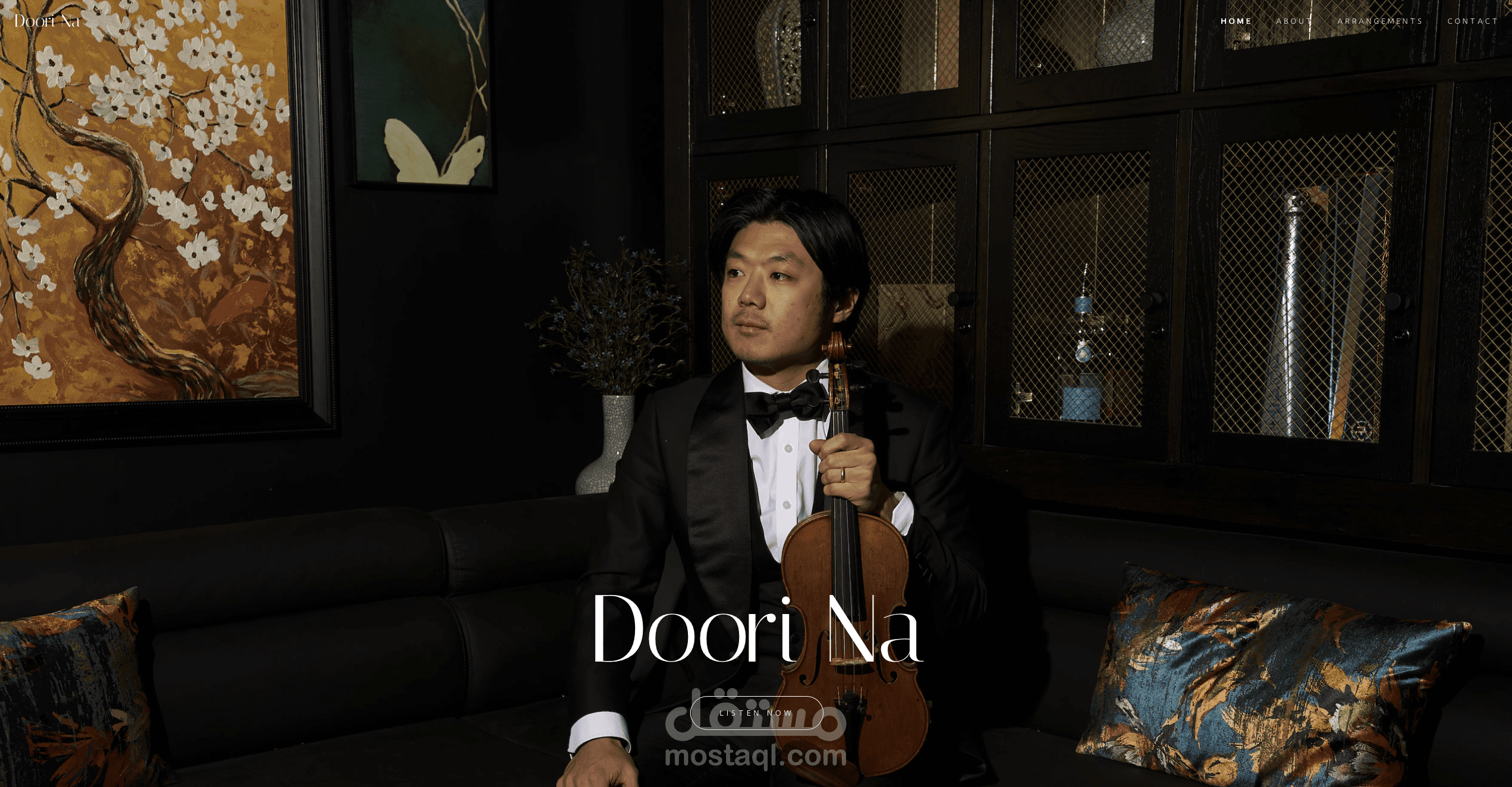 تطوير موقع تعريفي متكامل وعصري لعازف كمان محترف