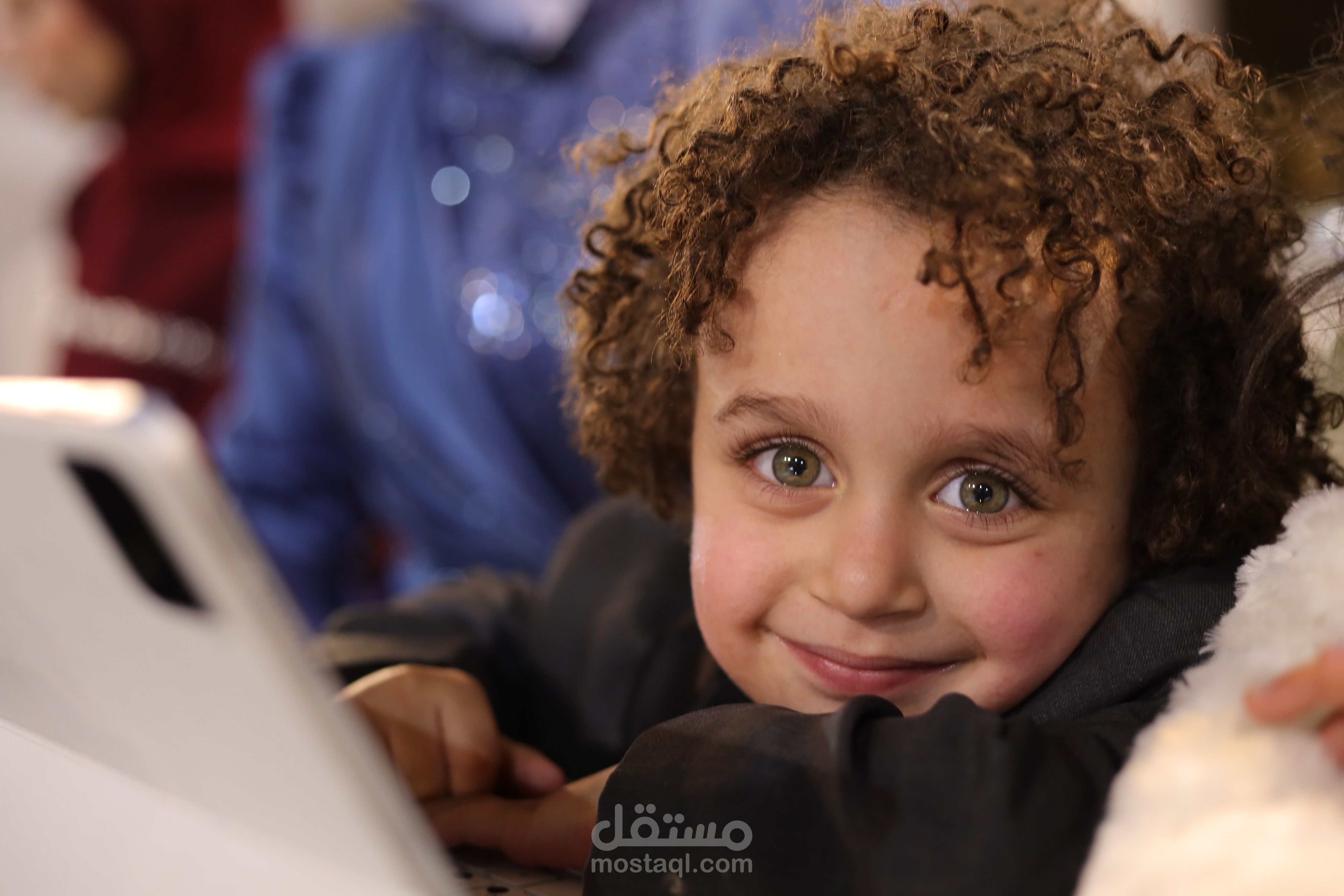 تصوير بورتريه أطفال – تعبير عفوي طبيعي