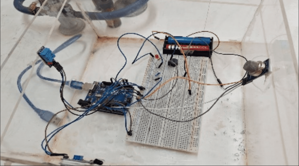 منصة الاستشعار الذكية لمترو الأنفاق في الوقت الحقيقي للتحكم في التكدس وتحسين جودة الهواء