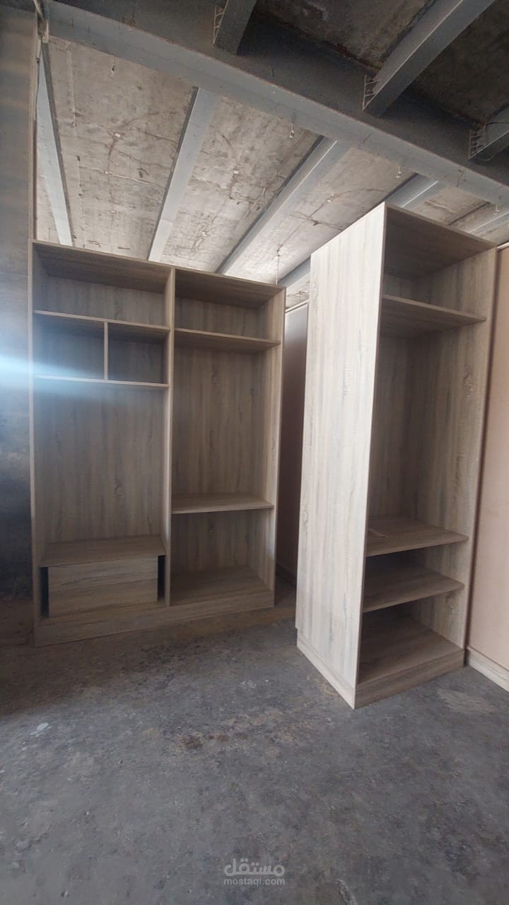 Space-Optimizing Dressing Room