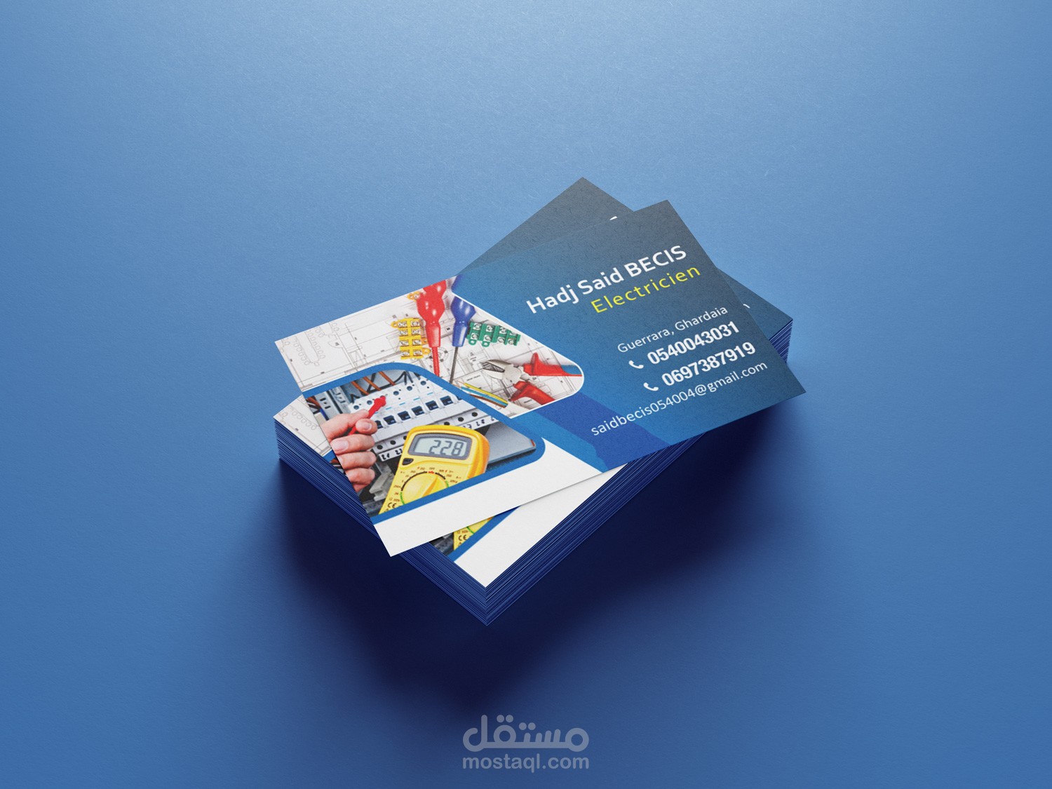 تصميم بطاقات العمل (اضغط هنا لمشاهدة المزيد)