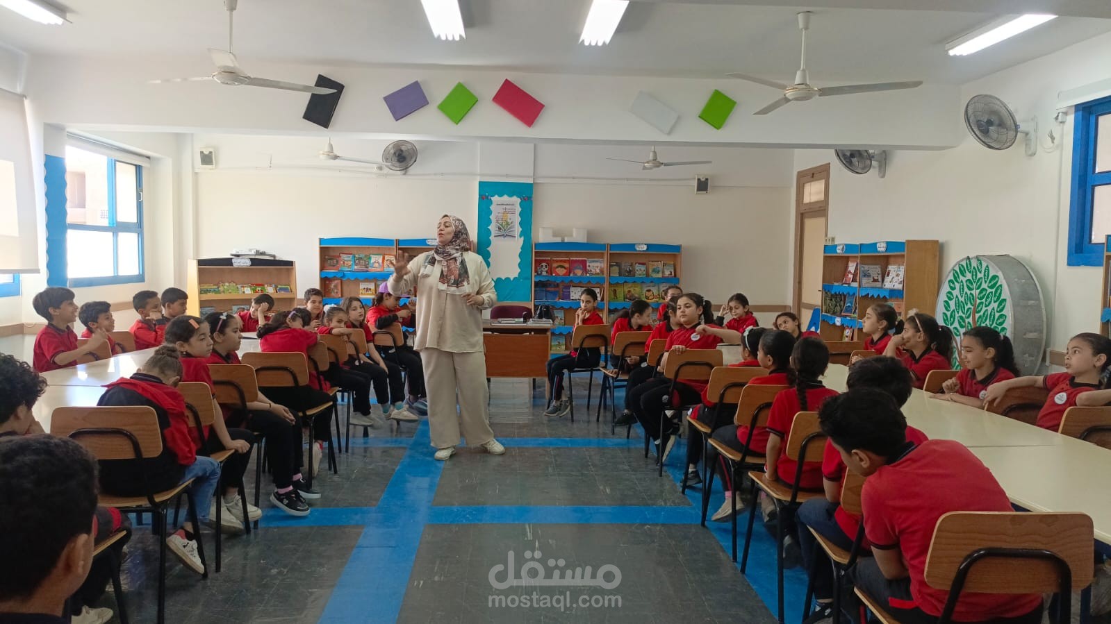 جلسة إرشادية جماعية  للطلاب