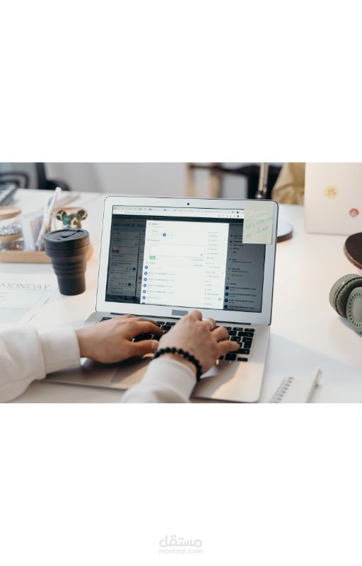 حملة إعلانية بهدف التواصل على الواتساب والسؤال عن الخدمة
