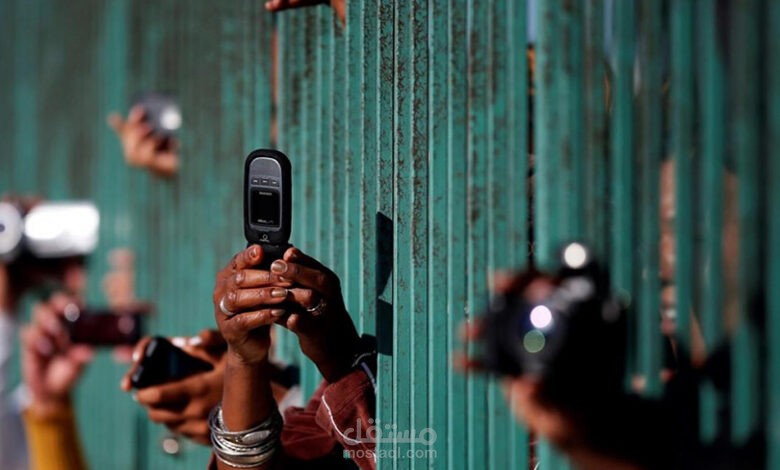 بين المصداقية المفقودة والجاذبية المكتسبة: هيمنة قنوات الإعلام الغربي الناطقة بالعربية