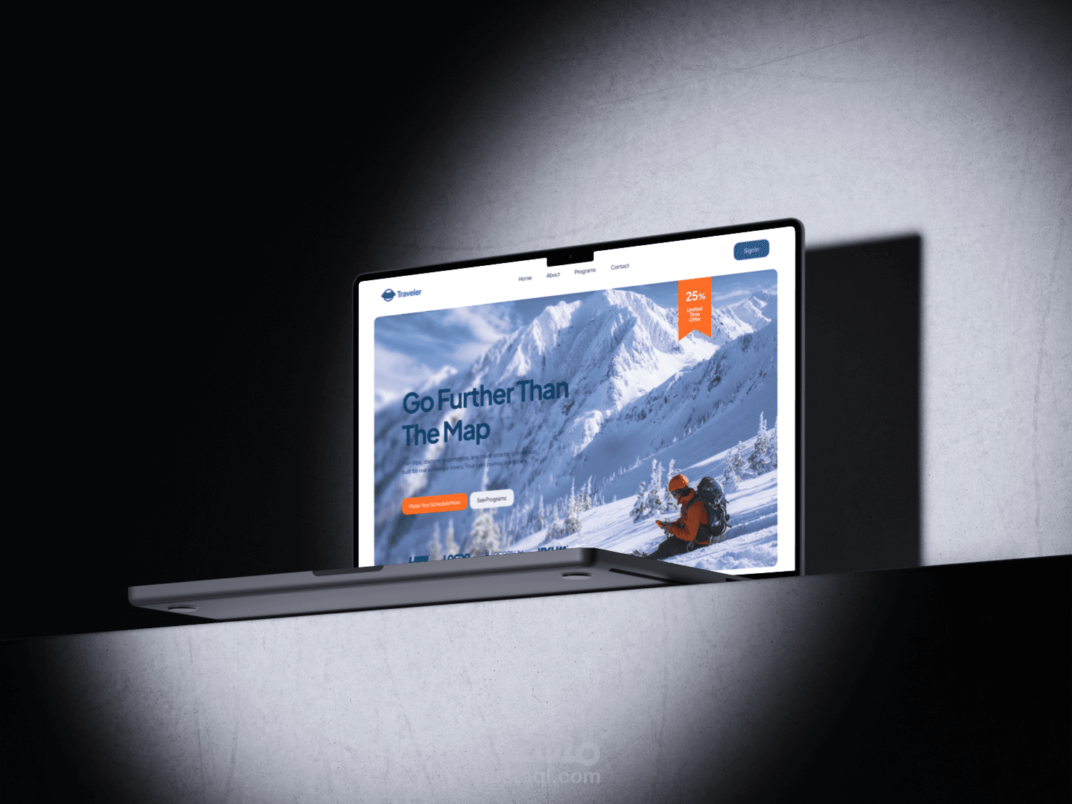 تصميم صفحه هبوط (Landing page) لموقع لتنظيم السفر(Traveler)