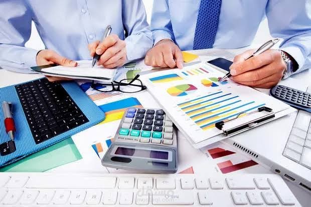تحليل البيانات المالية والإدارية وبناء لوحات المؤشرات التفاعلية (Dashboards) بالاضافة الى فحص الانظمة المحاسبية