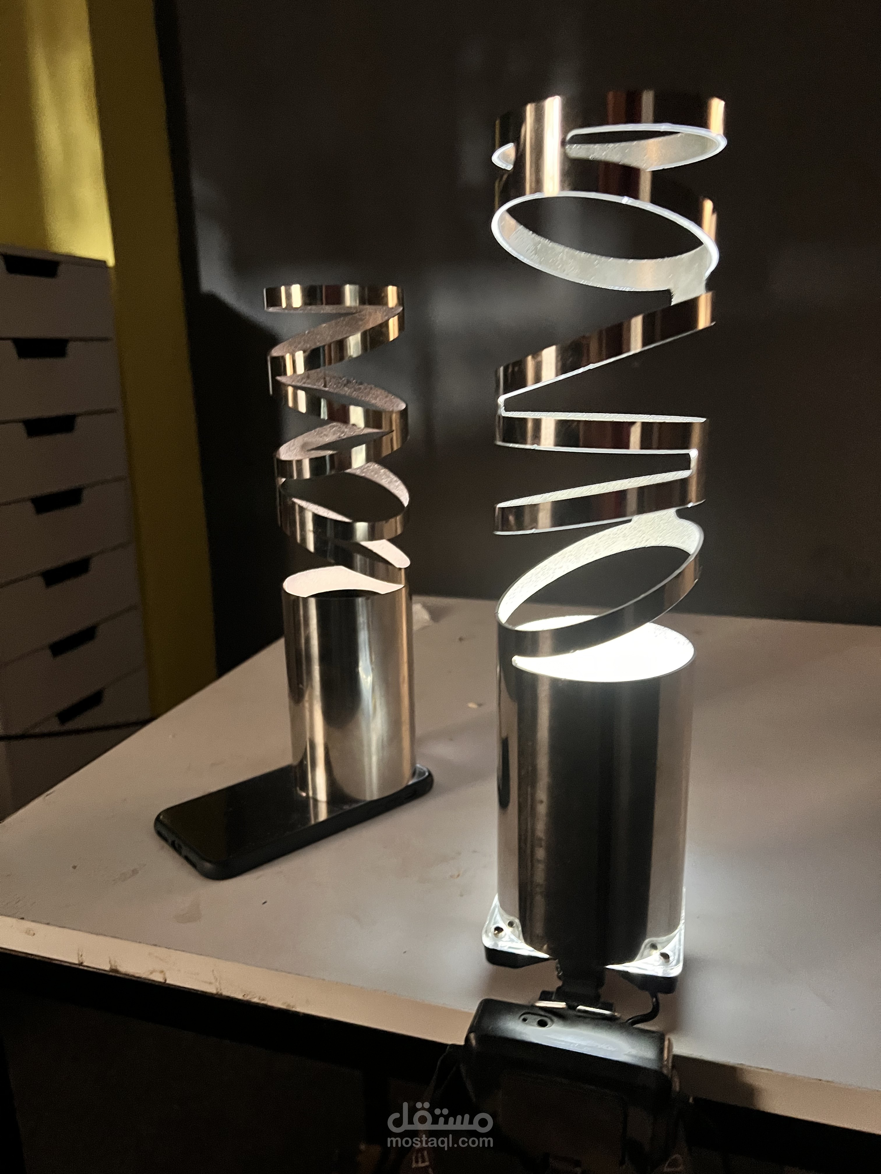 تصميم و تصنيع إنارة منزلية