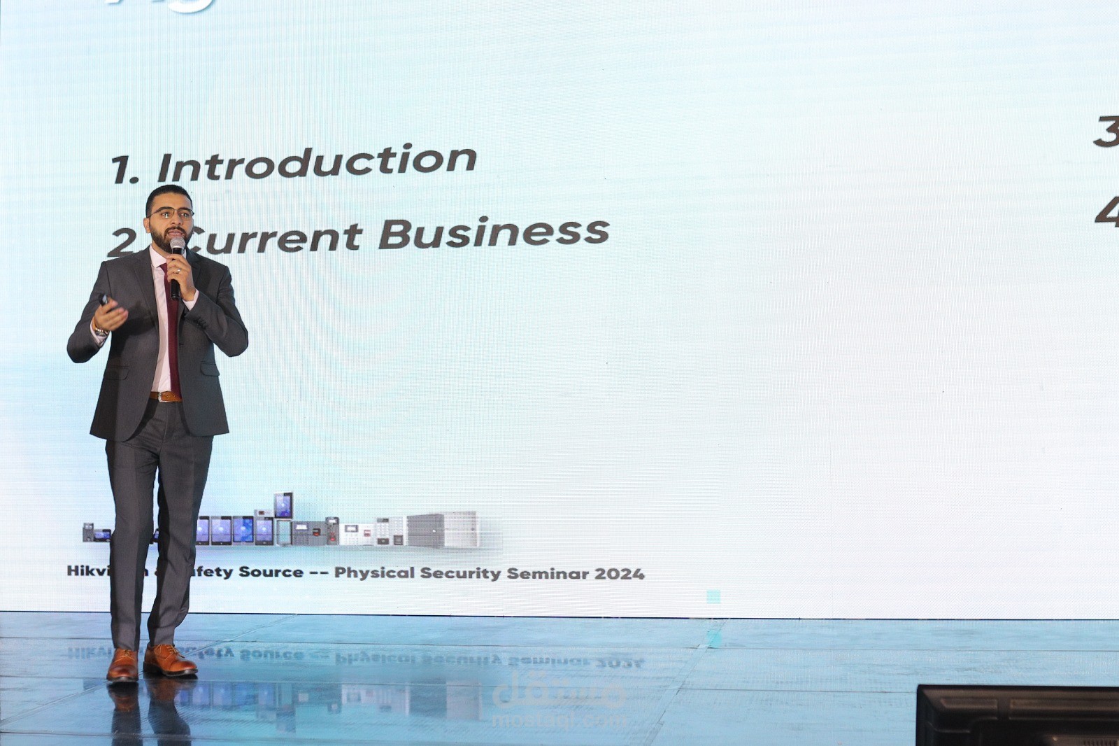 إدارة المنتجات التقنية وإدارة الأعمال في مجال الأنظمة الأمنية