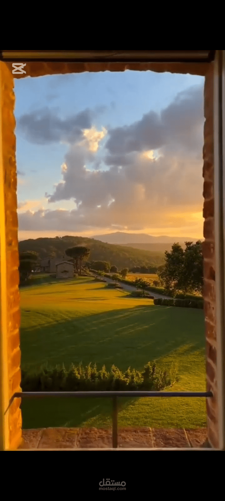 مونتاج فيديو ديني (آيات قرآنية) بأسلوب مريح بصرياً