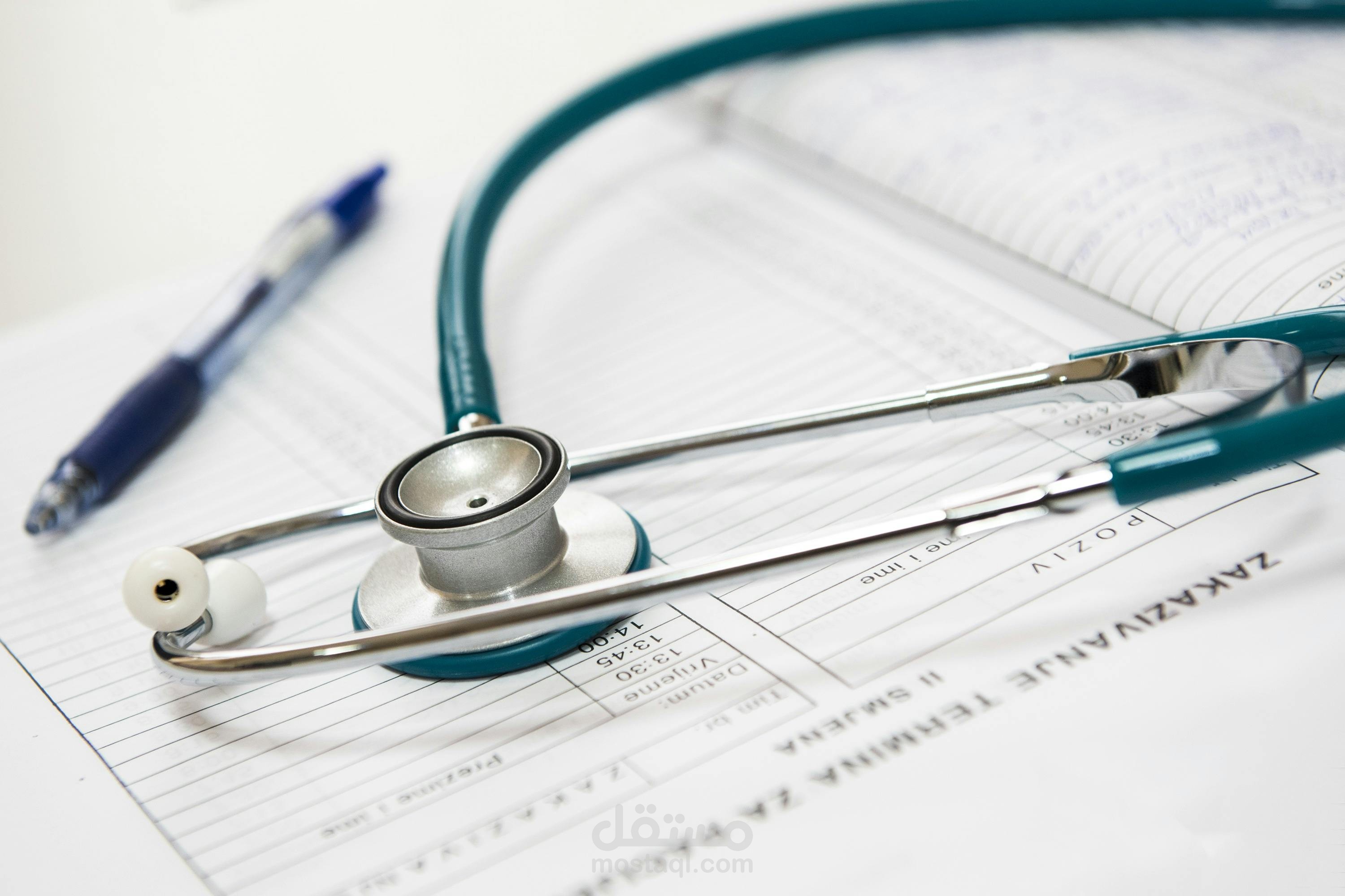 ترجمة طبية متخصصة من الإنجليزية للعربية (نموذج Mayo Clinic & WebMD).