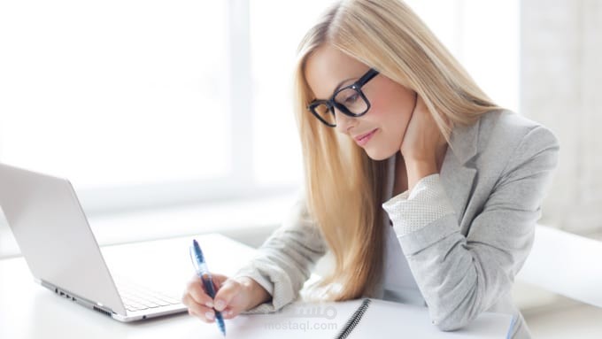 نسطيع كتابه لك اي مقال وعن اي موضوع بالانجليزيه او بالعربيه