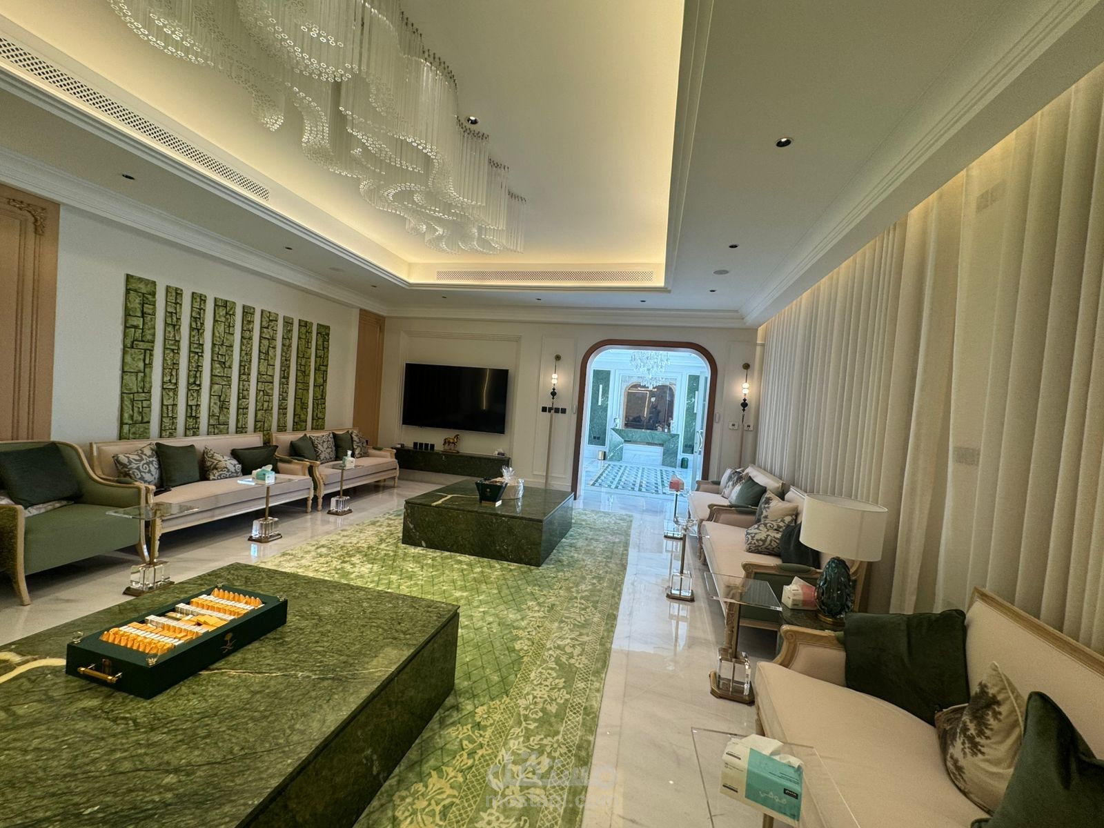 إدارة وتنفيذ أعمال تشطيبات فيلا سكنية – جدة