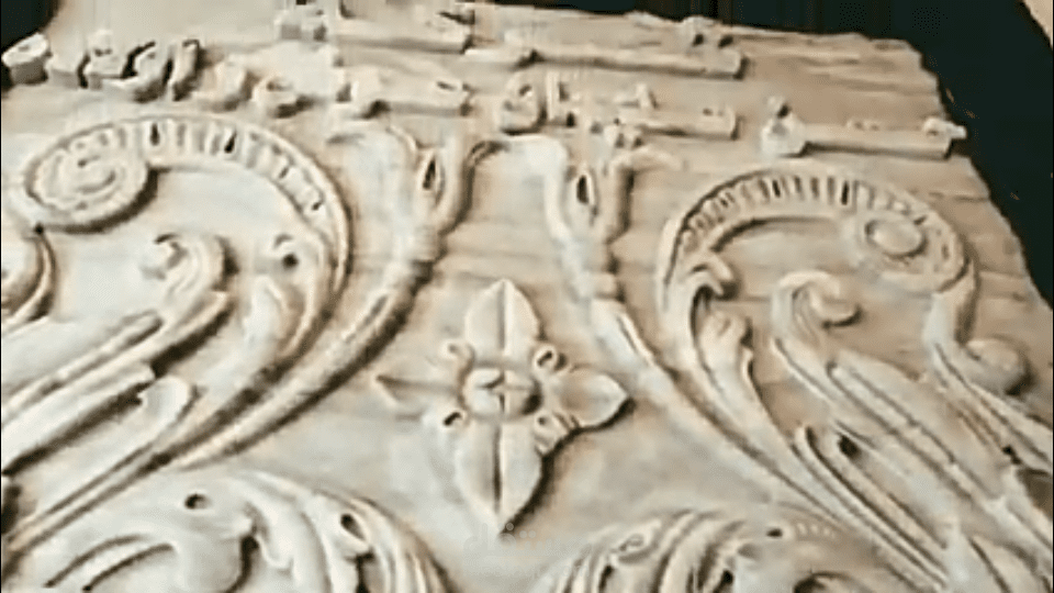 تعليق صوتي للدعايات