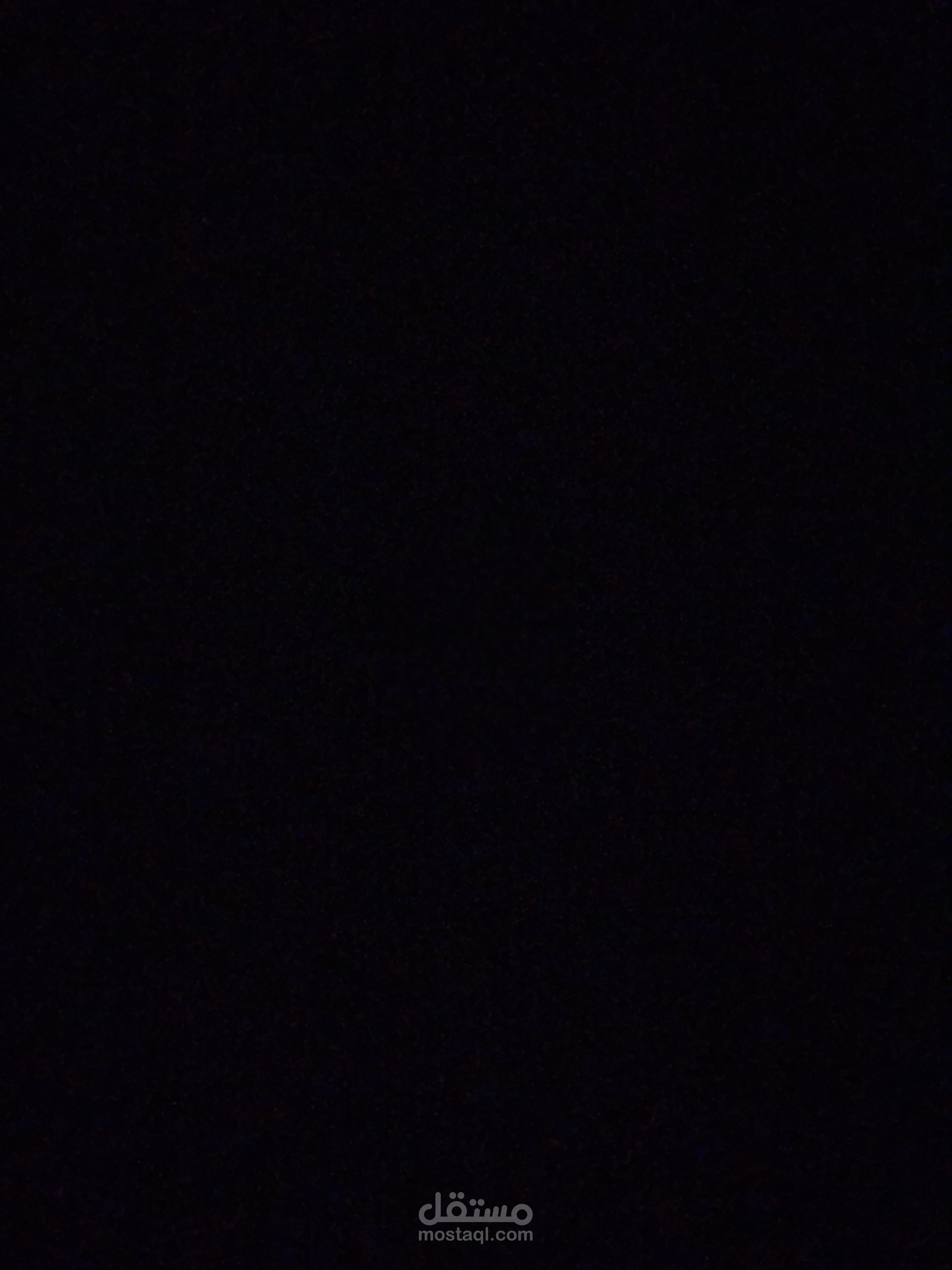 مسؤولة خدمة عملاء لمتجر. الكتروني