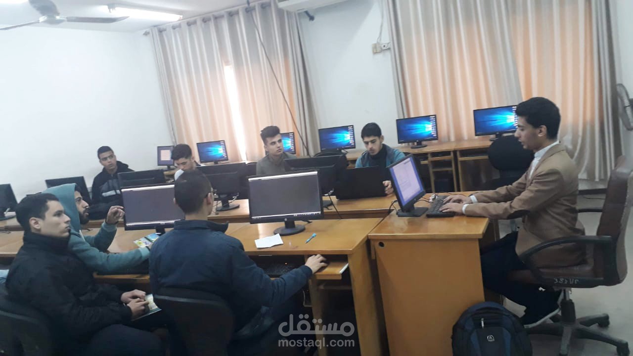 دورة تدريبية في مجال برمجة الويب