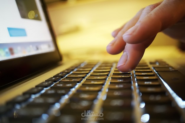 كتابة وترجمة العديد من المقالات المختصة بالتقنية وريادة الأعمال والتسويق وغيرها