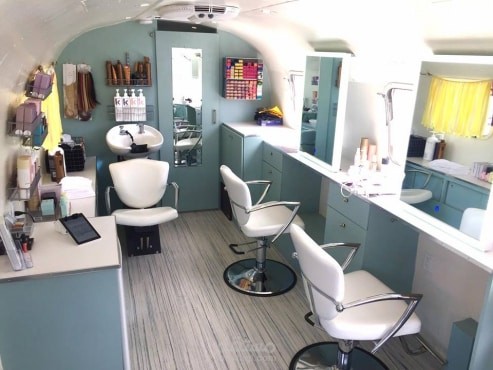 سيارة بيع مستحضرات التجميل