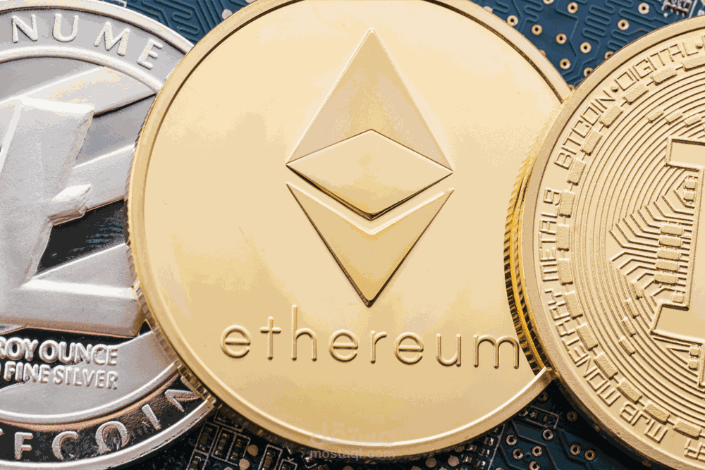 عملة إيثريوم الرقمية؛ نشأتها وآلية عملها ومميزاتها وعيوبها والفرق بينها وبين البيتكوين