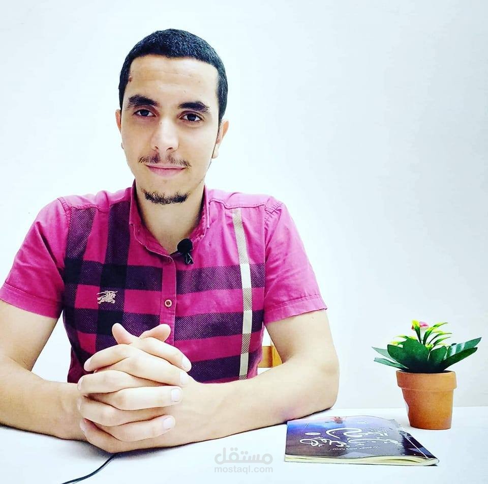 أقوم بتلخيص أو إعادة صياغة محتوى  محدد إلى محتوى مكتوب أو مرئي  عبر الفيديو باللغة العربية الفصحى فقط .
