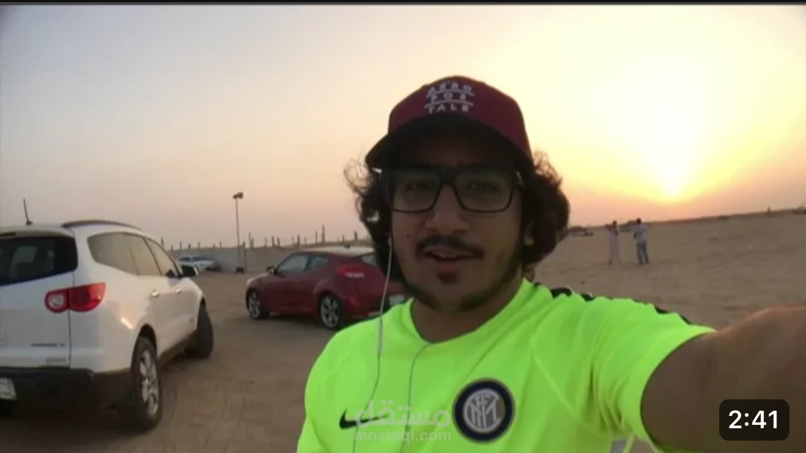 عمل مع فريق تطوعي بجدة