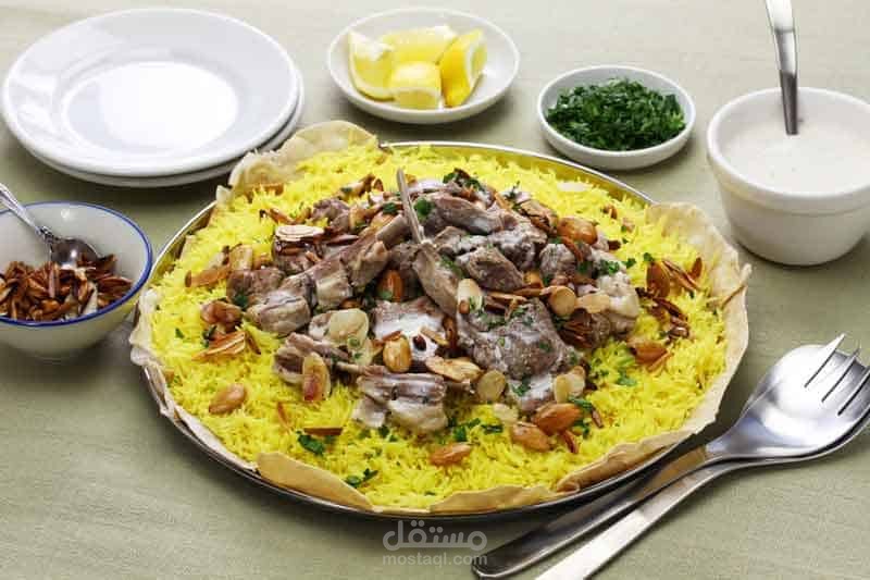 A Step-By-Step Guide On How The Jordanian Mansaf Recipe Done In The Bedouin Style