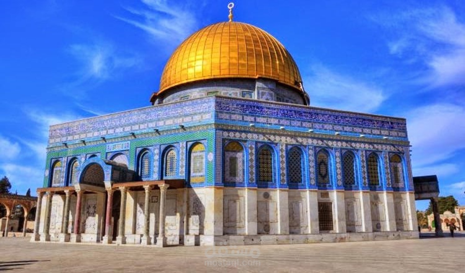 القاء قصيدة بصوتي ( أتظن أنك عندما أحرقتني)