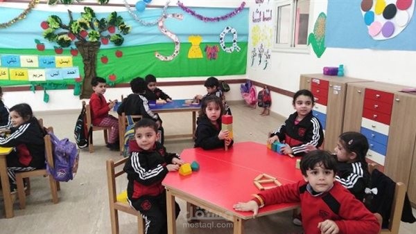شاهد.. "بوابة الوفد" تكشف خبايا التعليم في مدرسة النيل الدولية