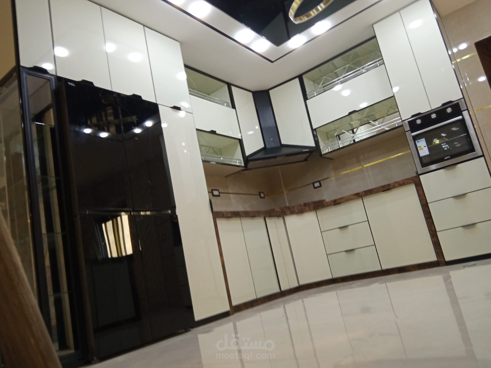 تصميم وتنفيذ مطبخ