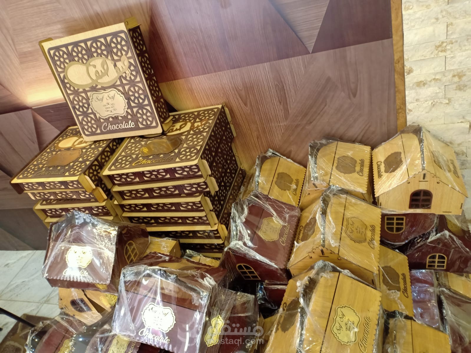 بوكسات خشب