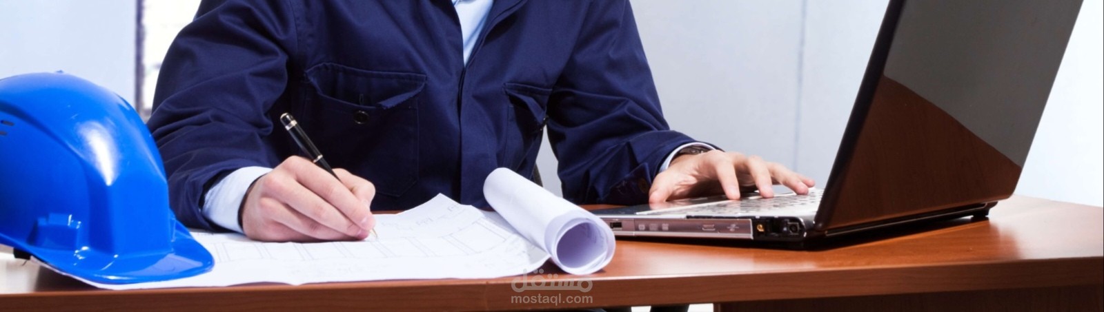 مهندس كهرباء وبرمجة